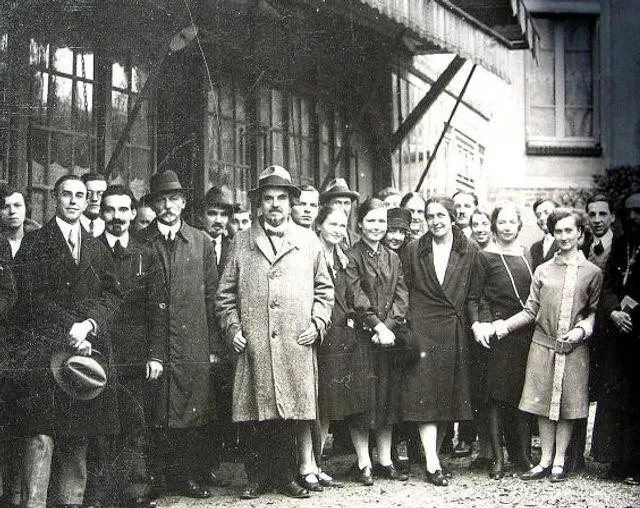 The Russian community. France, 1920