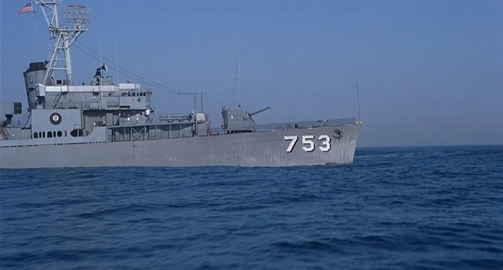 Einen Augenblick vor Beginn der Seeblockade Kubas... Und einen Schritt vor dem Atomkrieg. Szenen aus dem Film „Thirteen Days“.