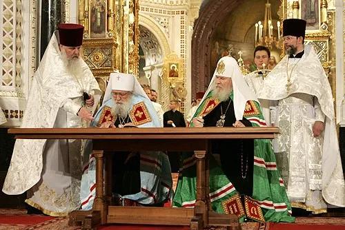 The signing of the Act of Canonical Communion, 2007.
