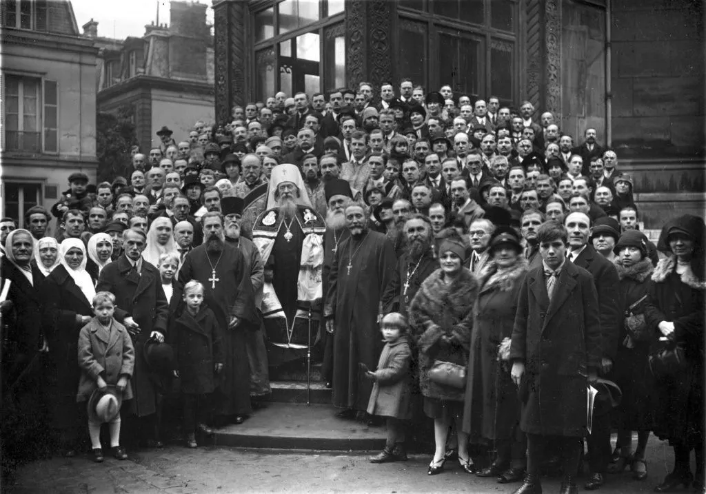 The first wave of Russian émigrés in Europe after the Civil War